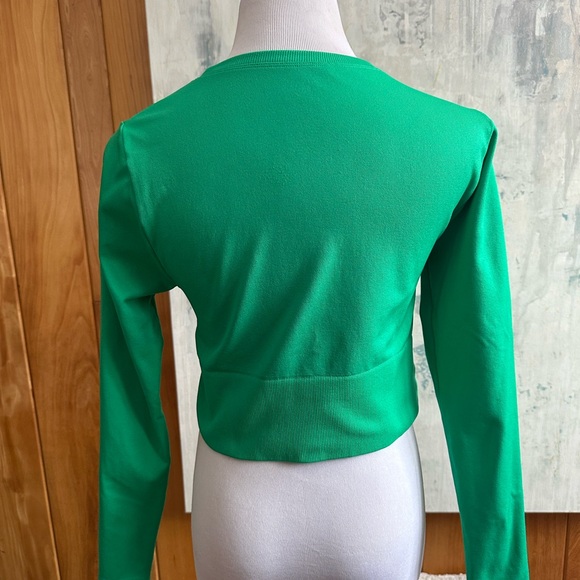 Aerie Vibrant Green Long Sleeve Crop Top - Picture 5 of 14